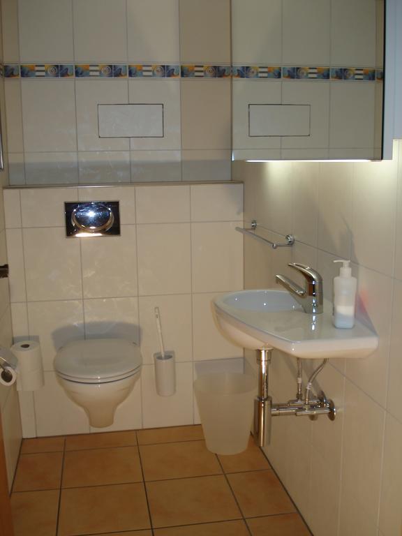 Apart Holidays - Residenza Flora 로카르노 객실 사진